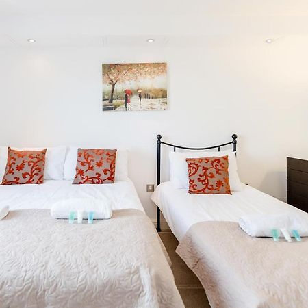 Premium Excel 3 & 2 Bedrooms Лондон Екстер'єр фото