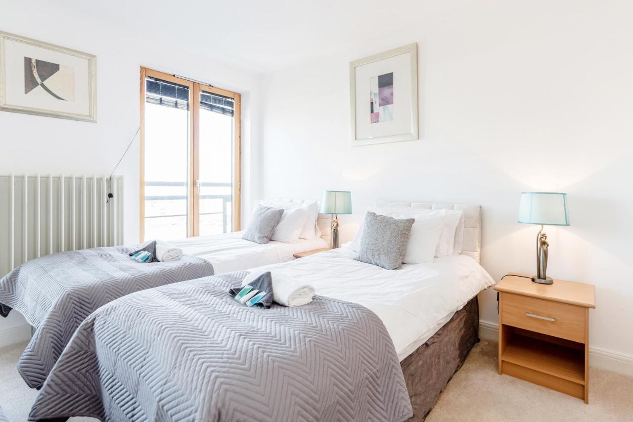 Premium Excel 3 & 2 Bedrooms Лондон Екстер'єр фото