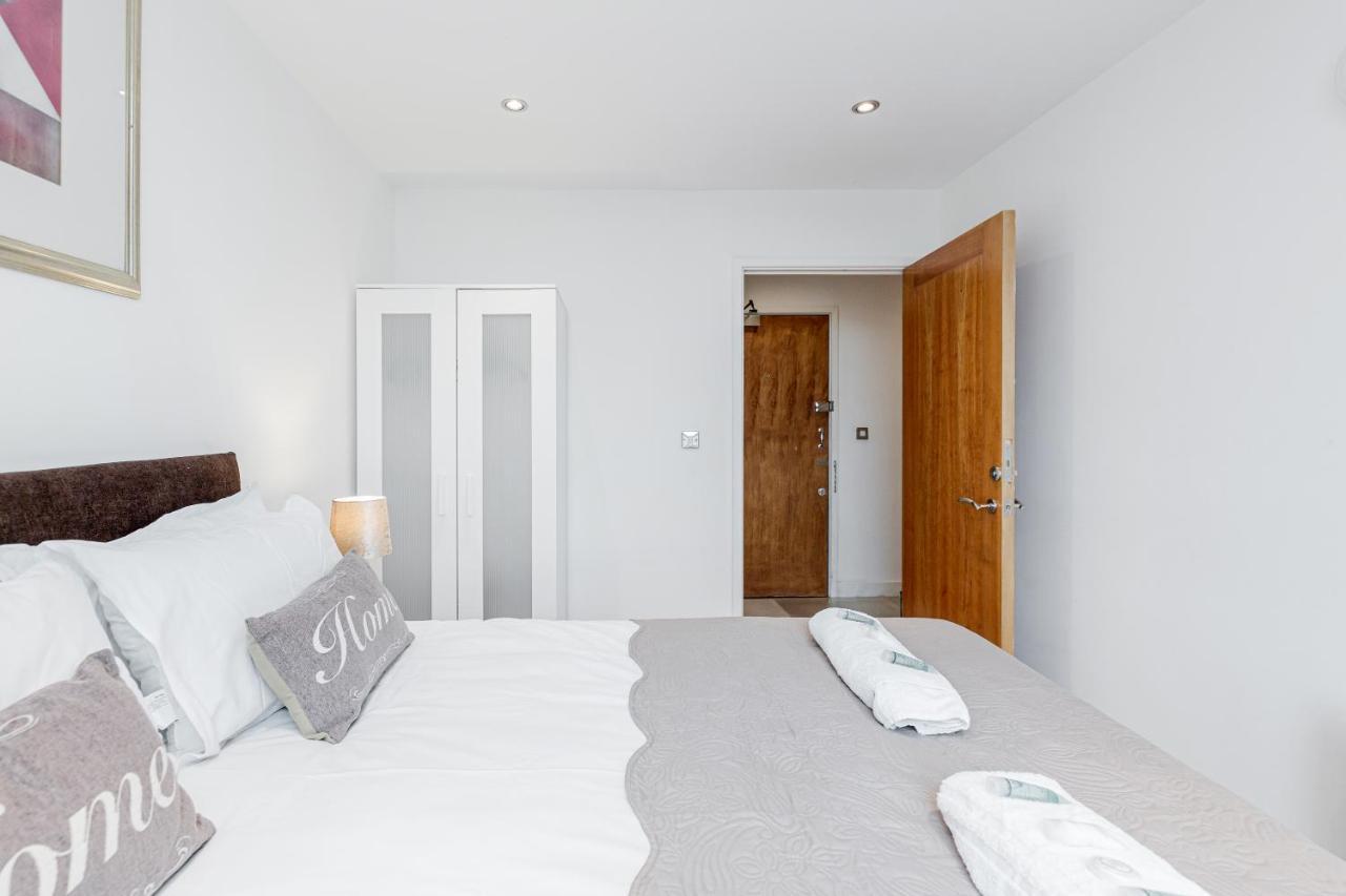 Premium Excel 3 & 2 Bedrooms Лондон Екстер'єр фото
