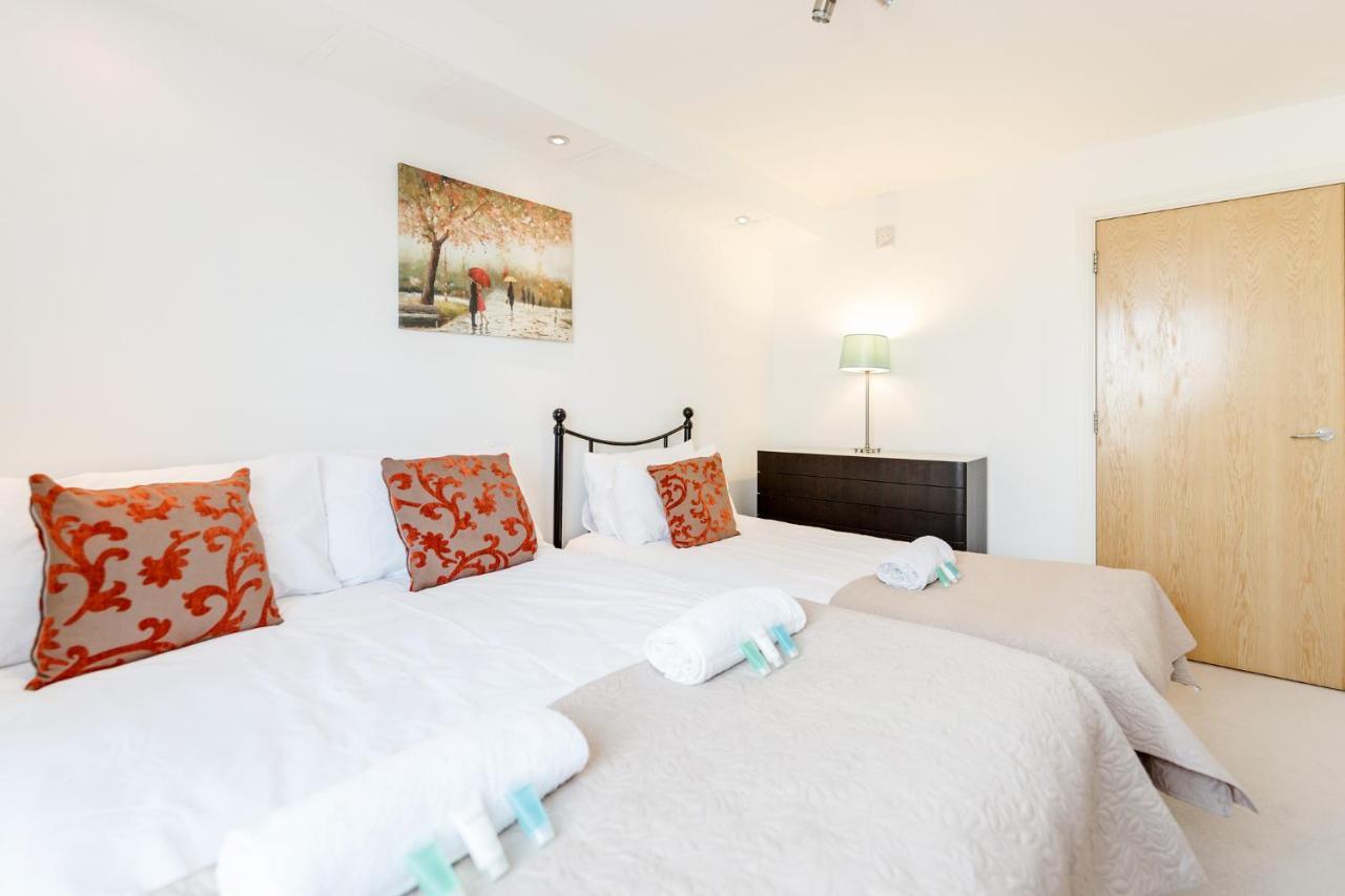 Premium Excel 3 & 2 Bedrooms Лондон Екстер'єр фото