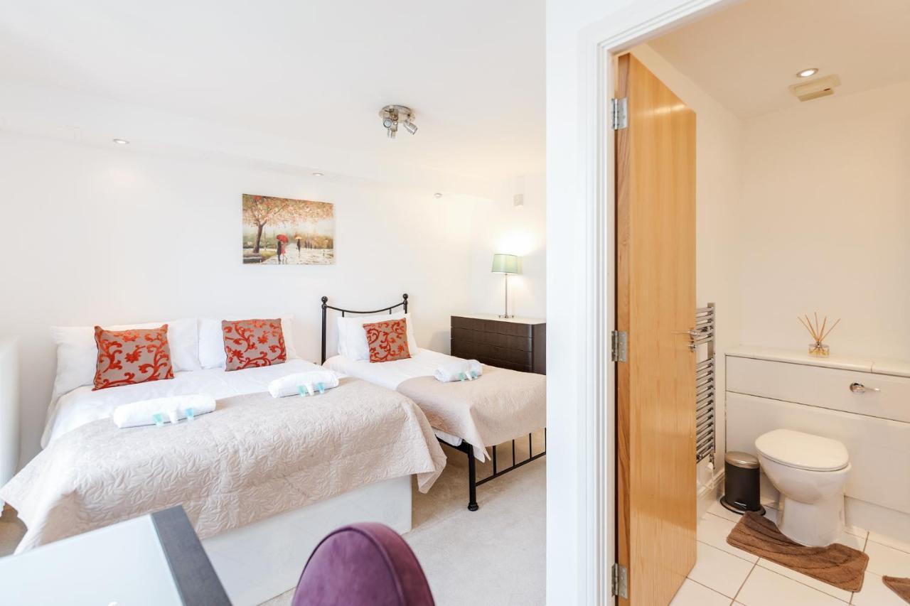 Premium Excel 3 & 2 Bedrooms Лондон Екстер'єр фото
